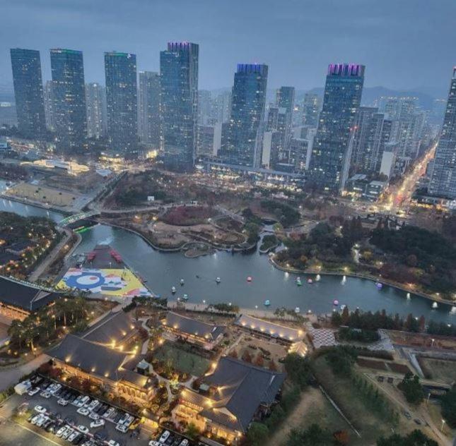 Songdo Halla Westernpark-Seaviewroom Hotel-바다전망 Incshon Kültér fotó